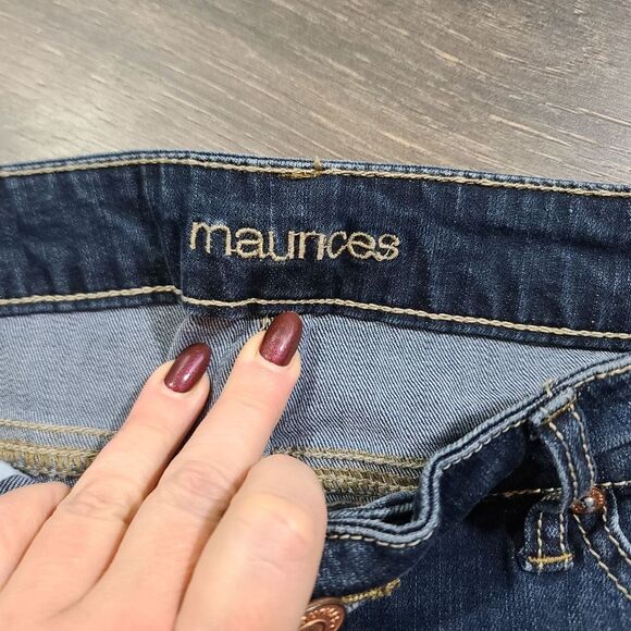 NWOT Maurices cropped denim - Picture 3 of 5